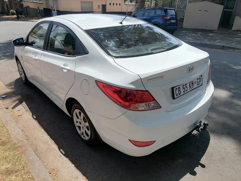 2012 Hyndai Accent Sedan 1.6